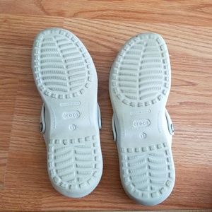 CROCS Shoes - Ladies sz 11 crocs CROCS Shoes - Ladies sz 11 crocs